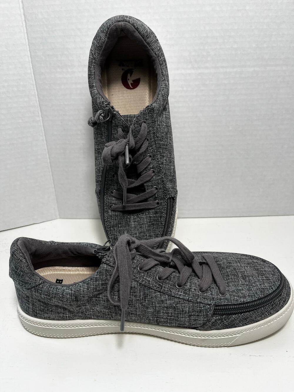 Billy women's foot ware size 8.5M gray classic canvas zip up comfort shoes